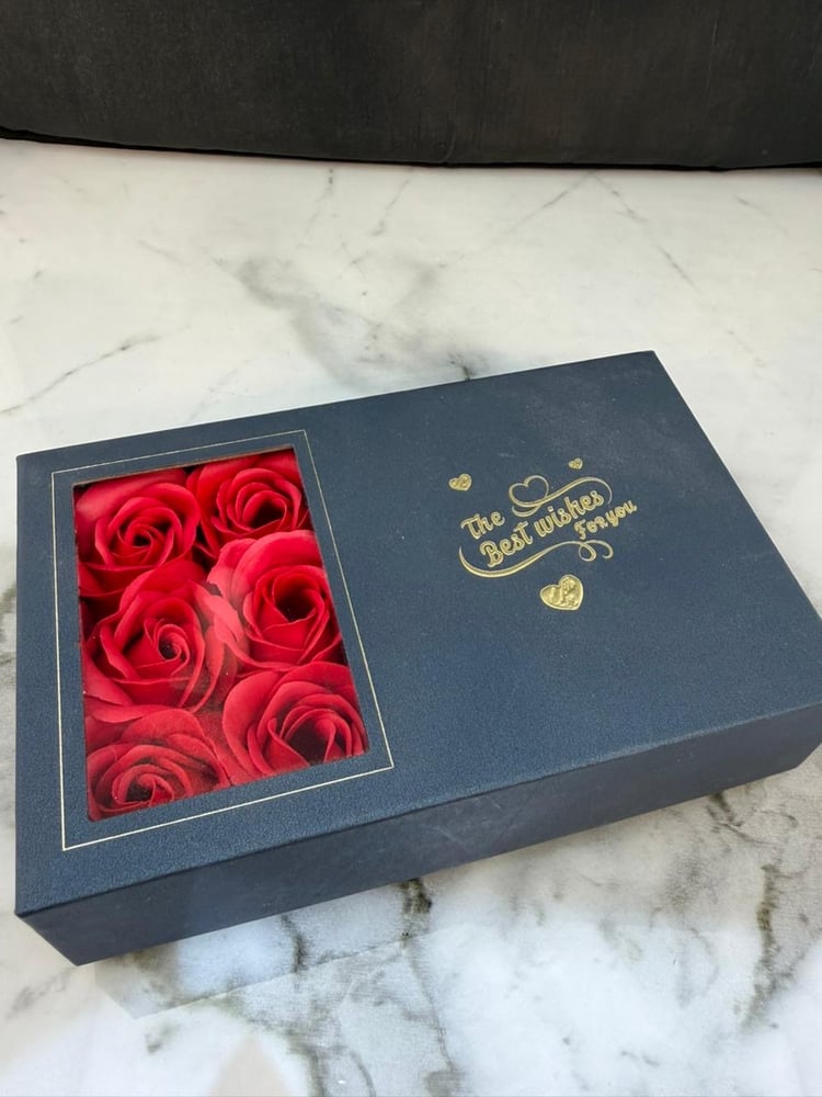 حلق ذهب عيار21 فاخر و مميز لي هدايا الحب وزن 2.54 بوابة.4