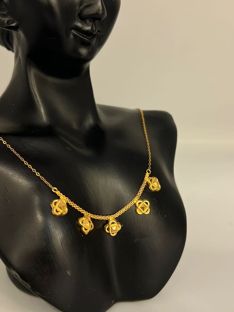 Yasminah gold 21 karat luxurious and distinctive for gifts Gate.5