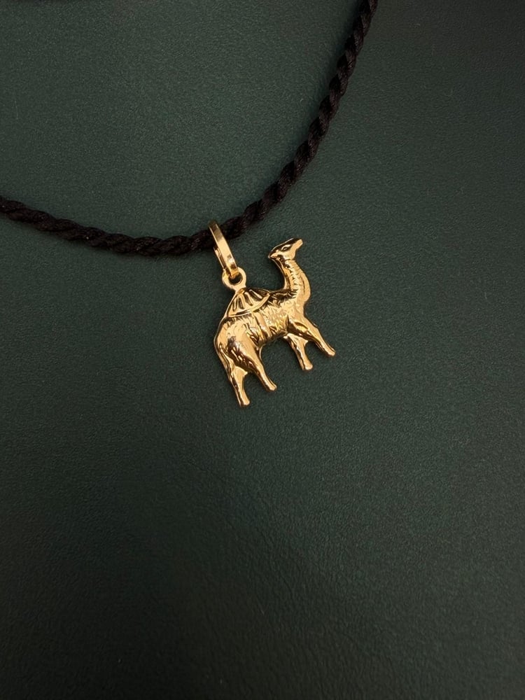 The beauty pendant, 18-karat gold, luxurious and distinctive for gifts, weight 1.13.