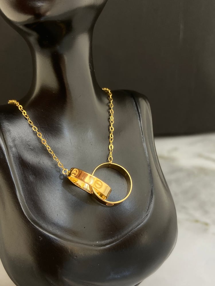 Love gold necklace 21 karat luxurious and distinctive weight 2.92 gate.5