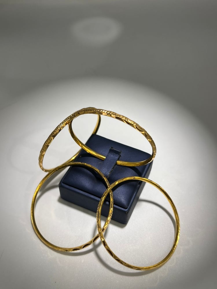 Gold earrings 21 karat luxurious and distinctive size 15 price per piece Gate.5
