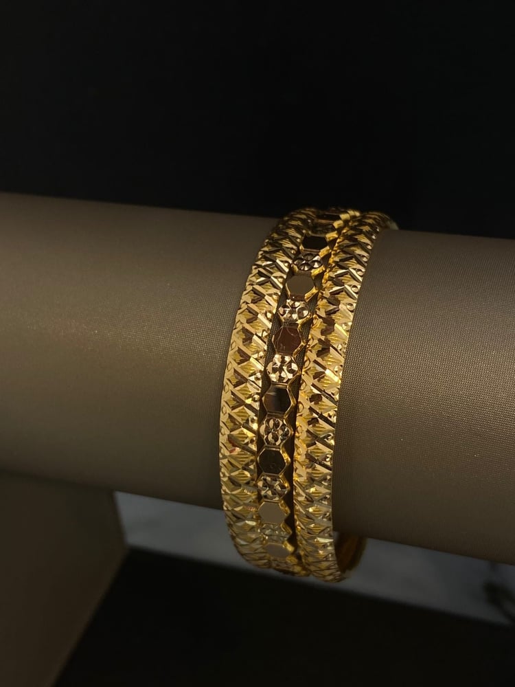 Ghawais, a luxurious and distinctive design, size 18, weight 20.91, Gate 4
