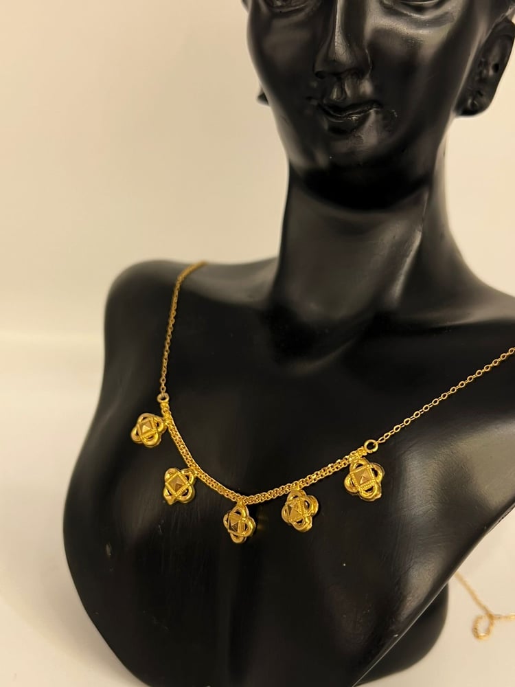Yasminah gold 21 karat luxurious and distinctive for gifts Gate.5