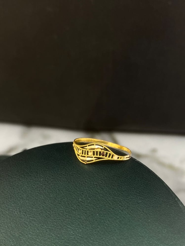 A 21-karat gold ring, soft and elegant, for gifts, size 16, Gate 4