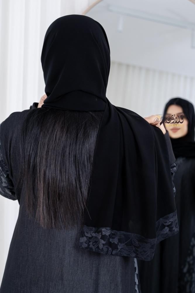 عباية سحر الجنز بالدانتيل