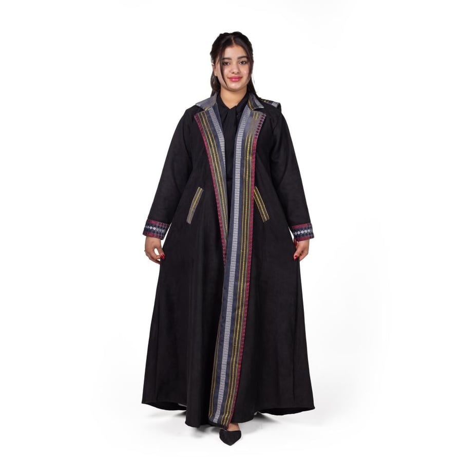 عباية السدو الشتوية – فخامة الجوخ الرمادي