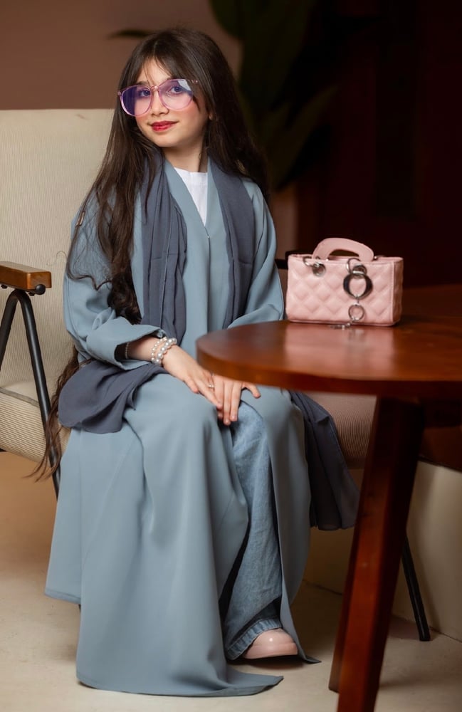 عبايات جاهزة تسليم فوري ازرق بحري