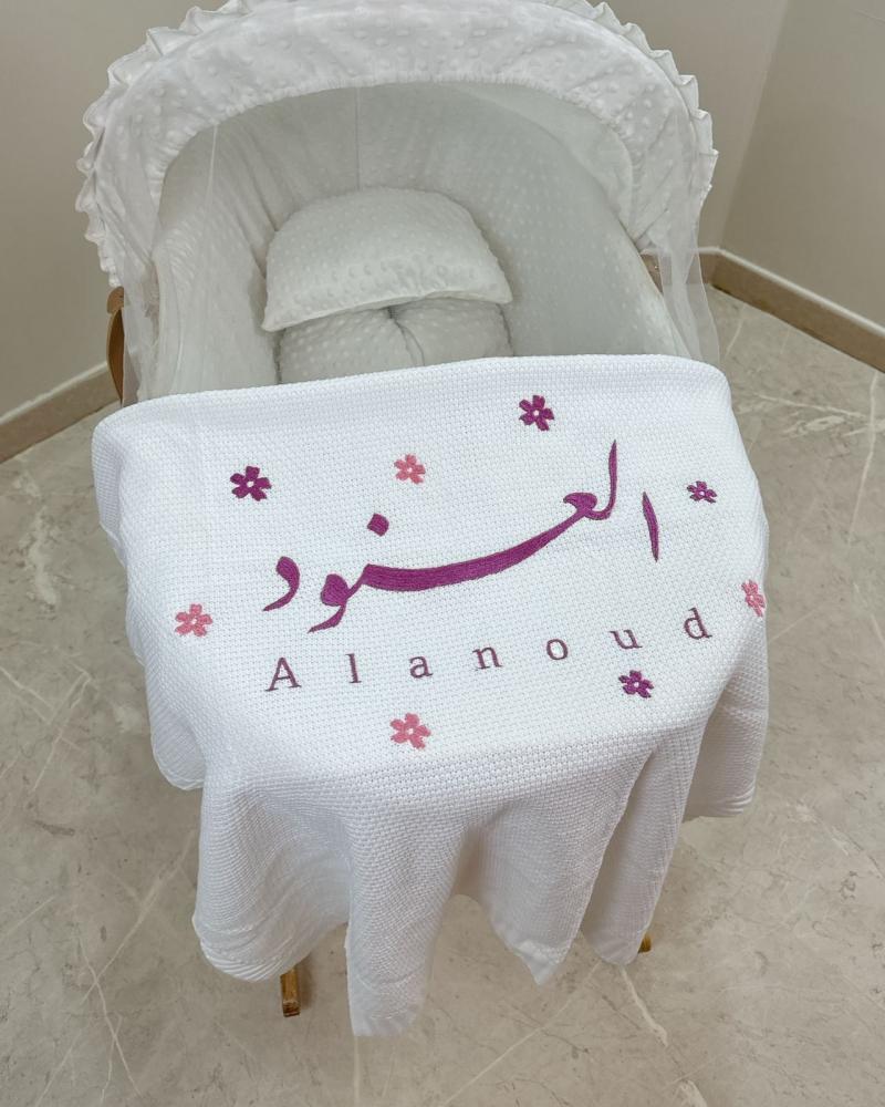 بطانية سرير مواليد تطريز اسم و ورود