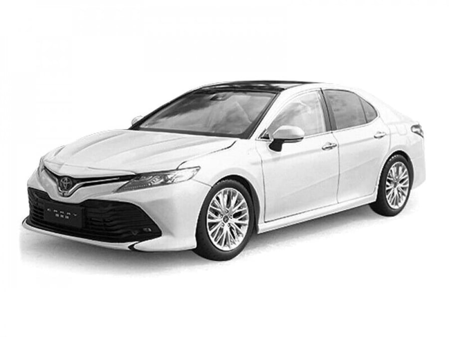 Toyota Camry 8th Generation White 1:18 Diecast Car Model