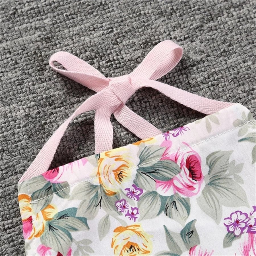 A light summer piece in light pink color