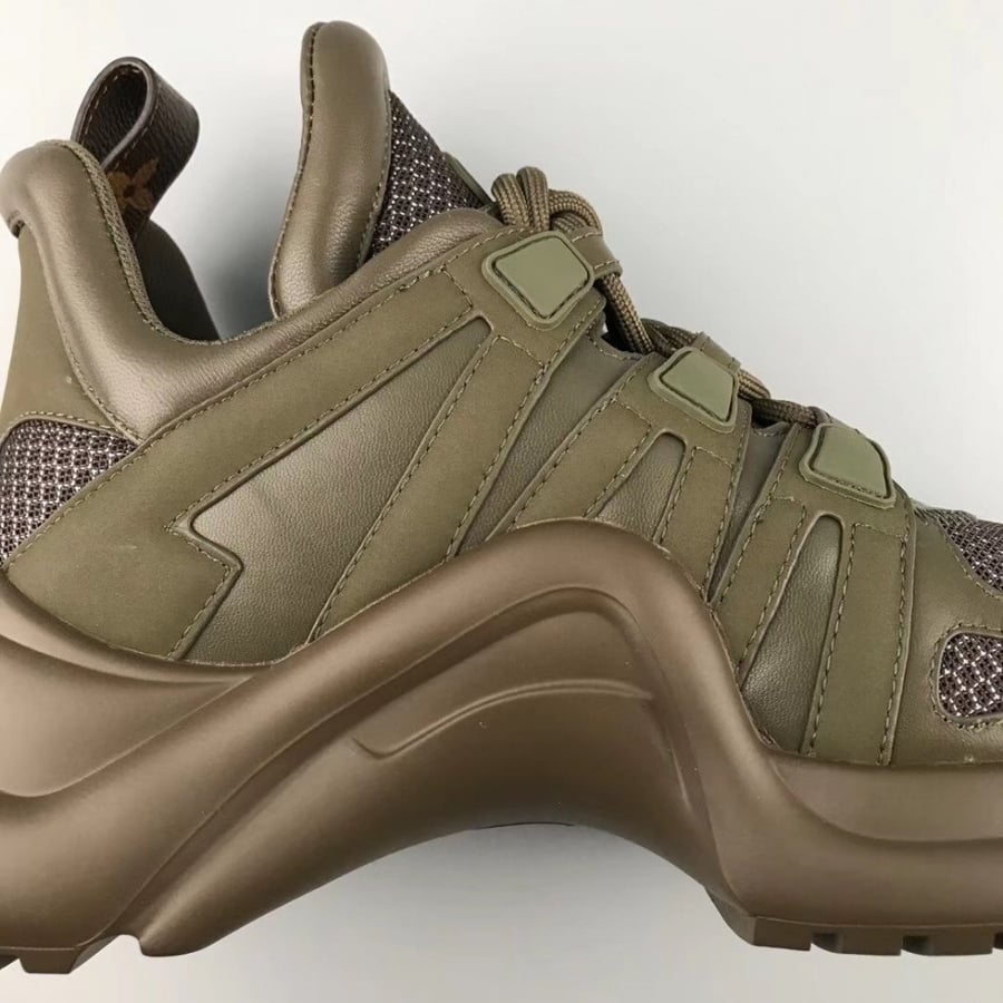 LOUIS VUITTON