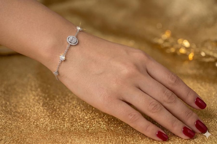 سوار النجوم الملكي بتفاصيل الألماس
