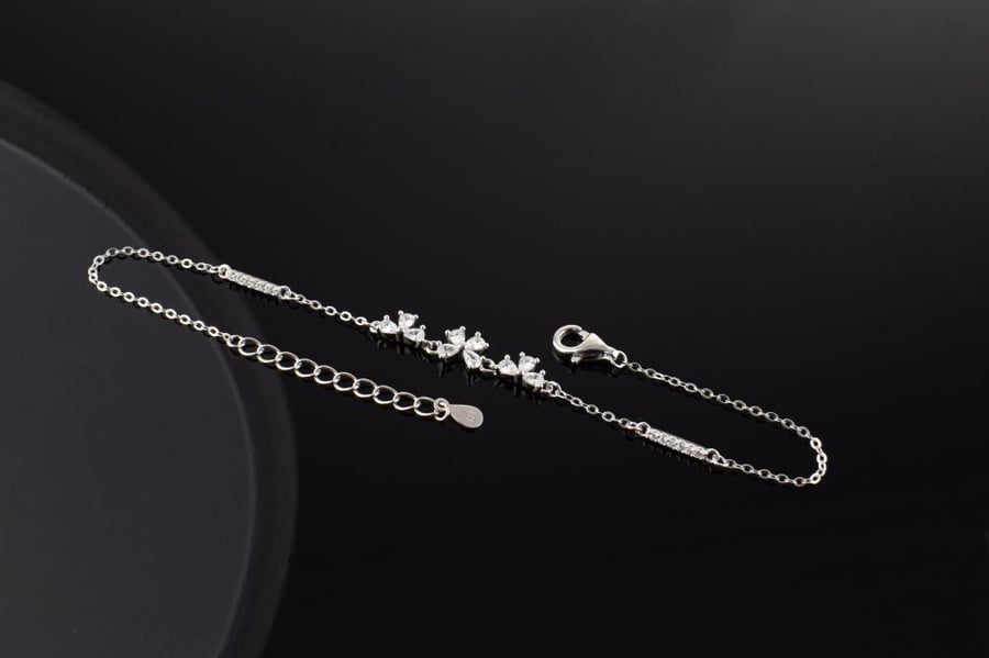 The shining elegance bracelet – 925 silver plated with rhodium