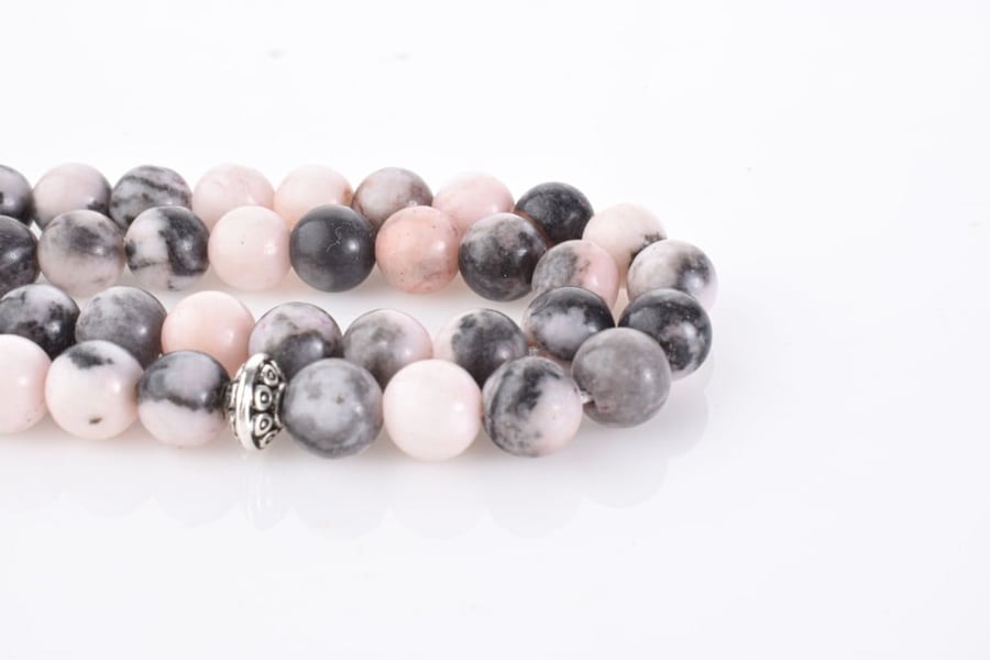 سبحة احجار مع معدن(Plnk zebra jasper)6مل