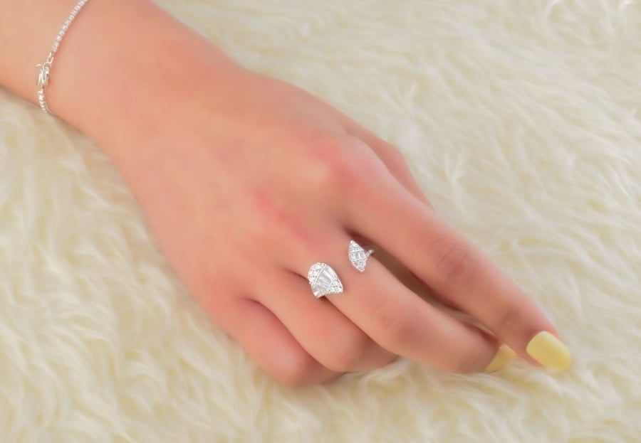Women's ring