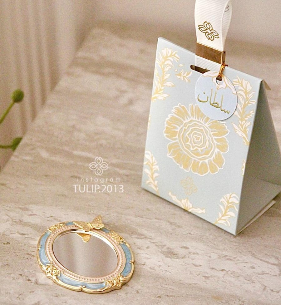 توزيعات المرآة