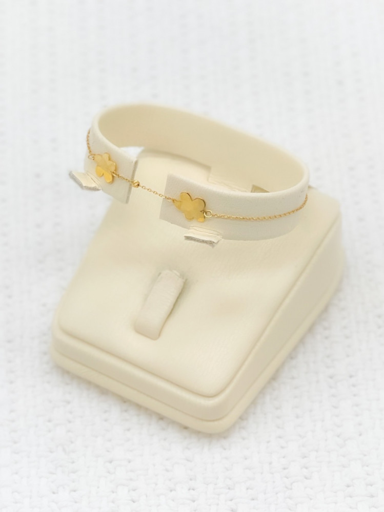 18 karat gold bracelet, weight 1.04 grams