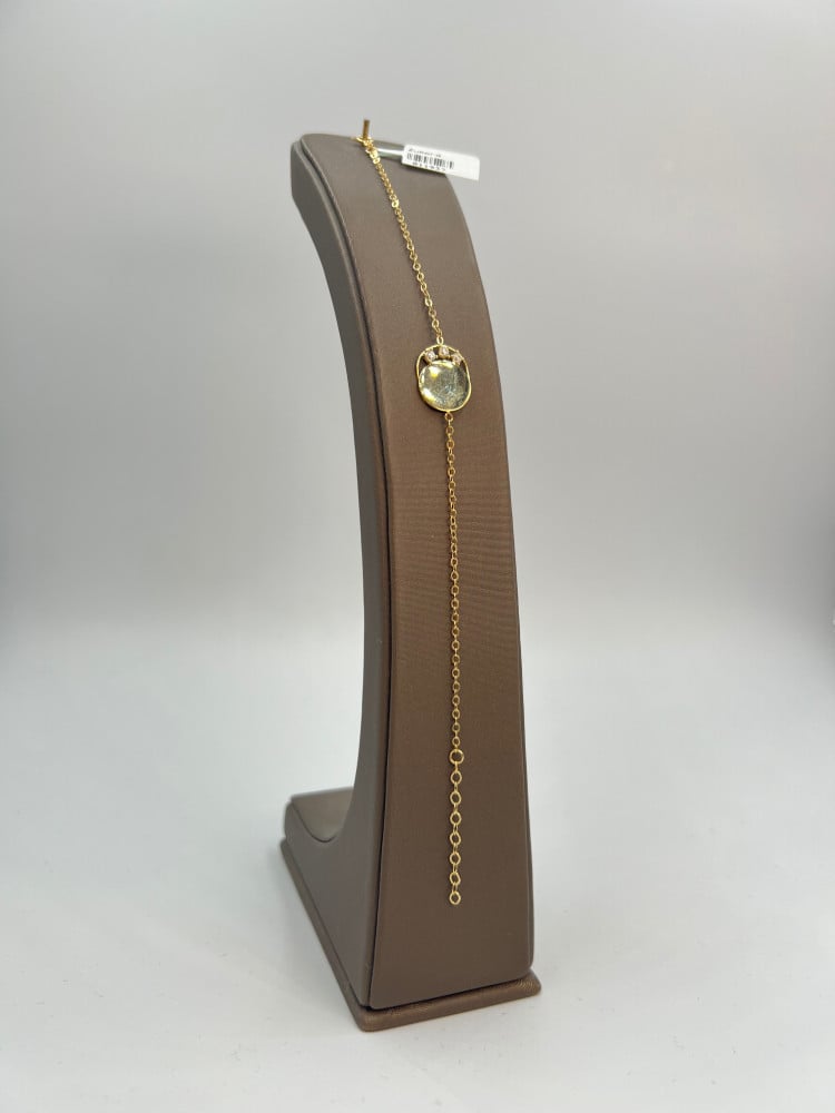 18 karat gold bracelet, weight 2.28 grams