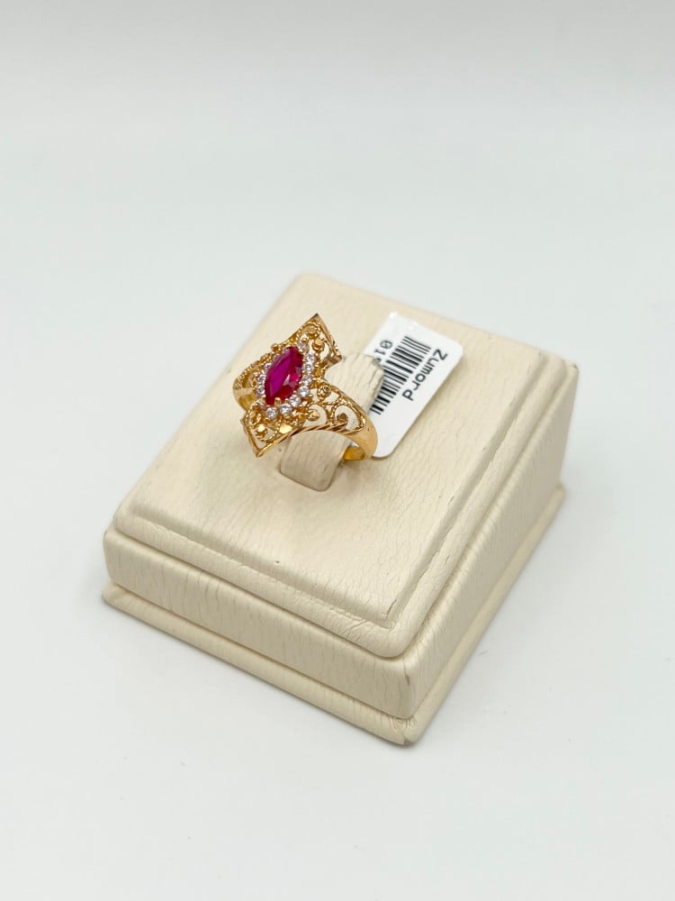 21 karat gold ring, weight 2.81 grams