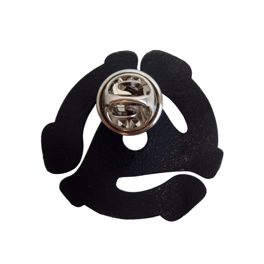 Brooch / decorative pin