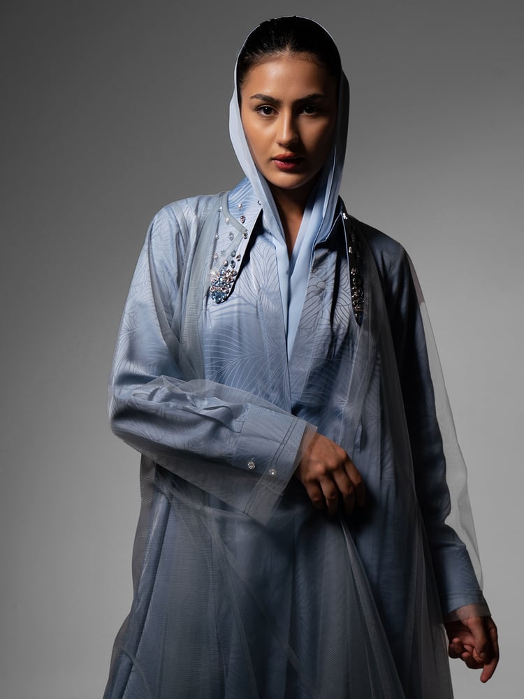 عباية تل مع كريستال