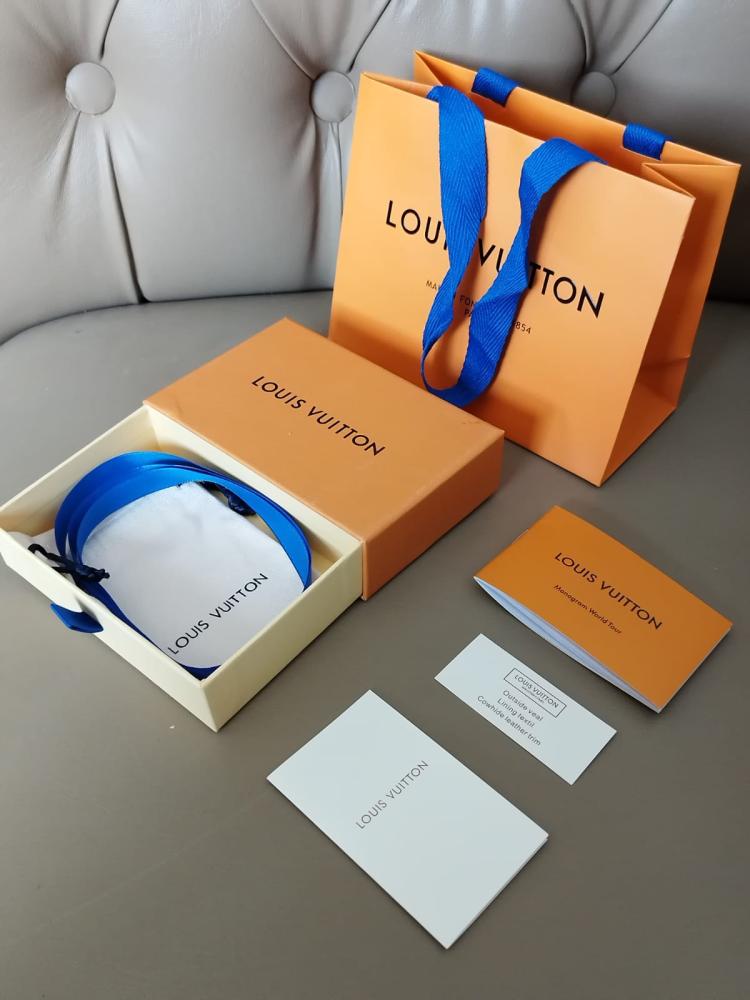 Louis Vuitton bracelet with black lock