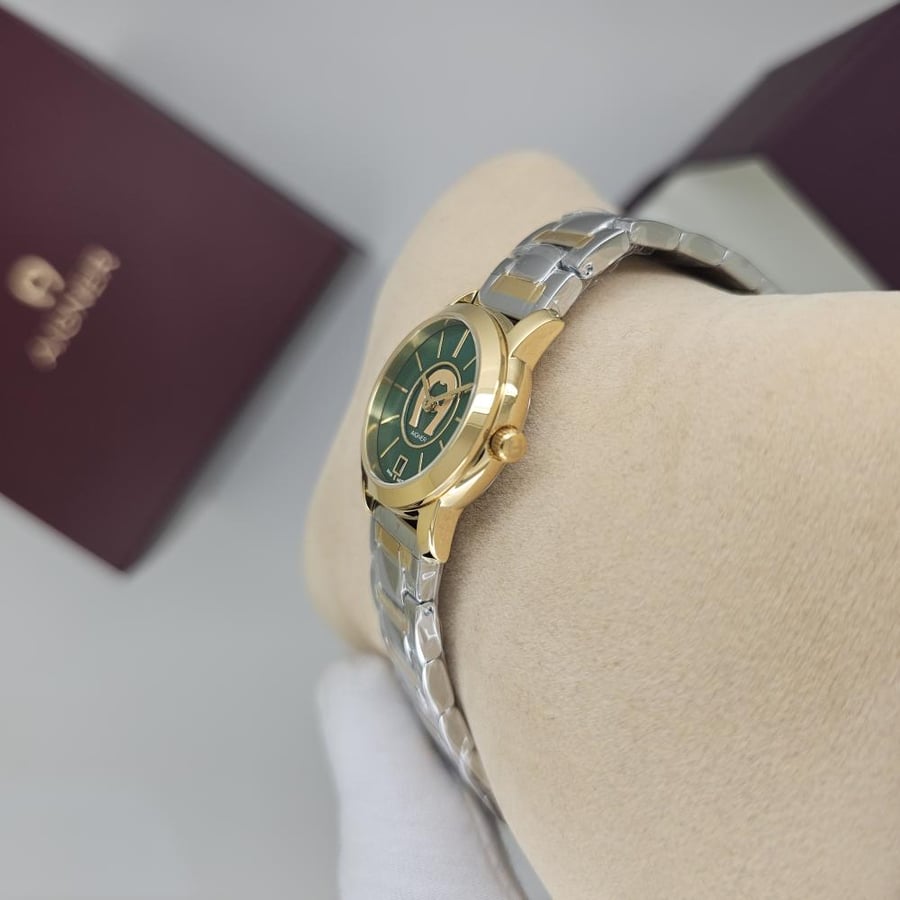 A new women's Agnarr watch model