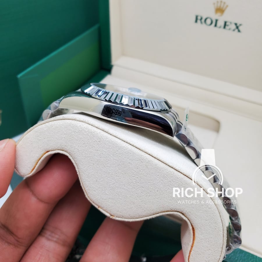 Rolex Sky-Dweller watch battery