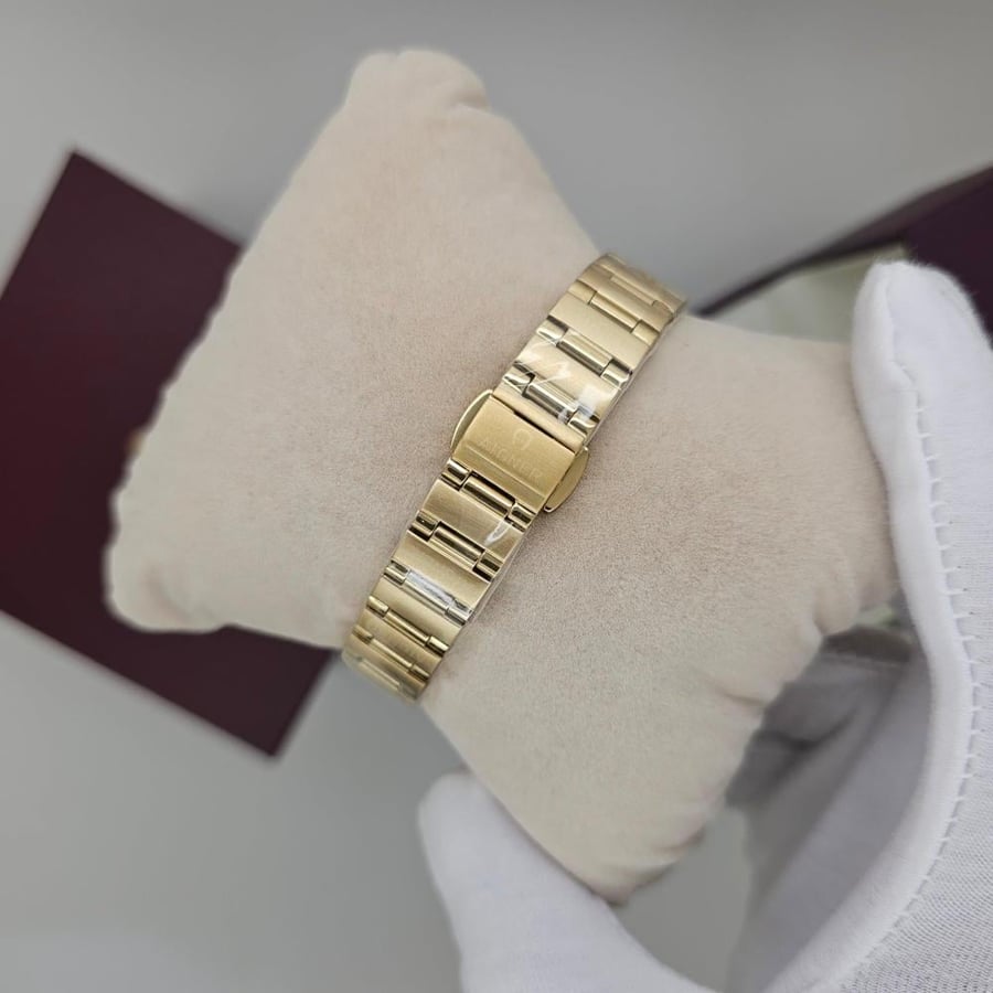 Geneva gold full watch