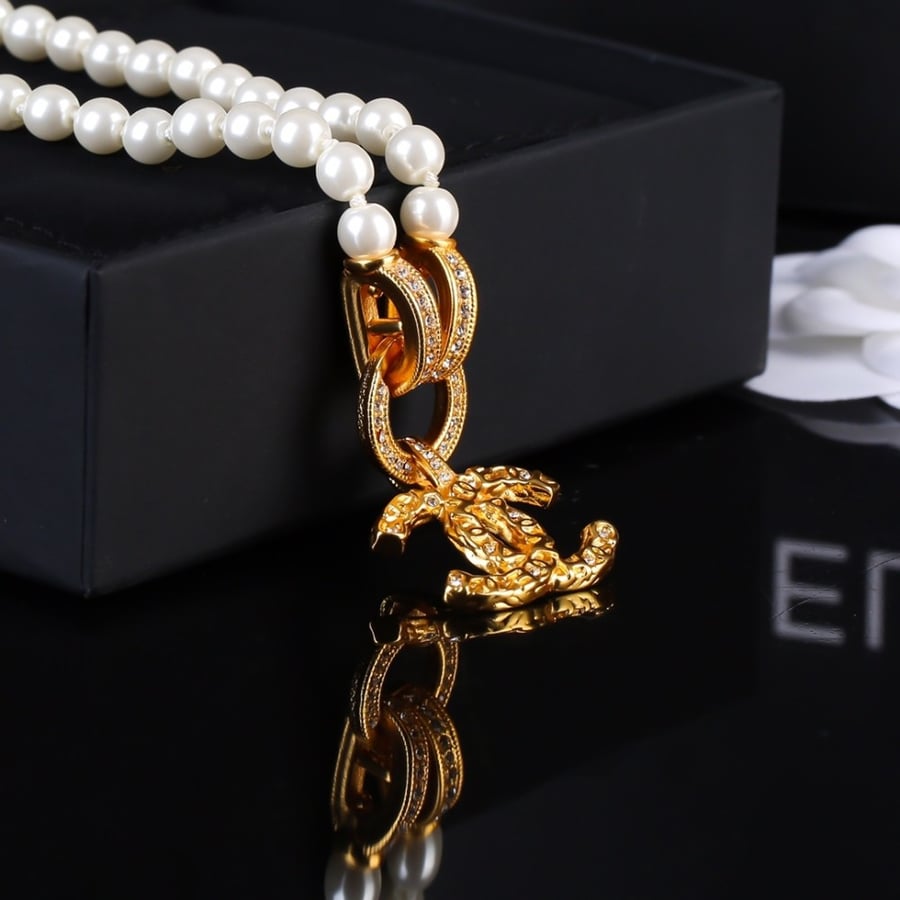 Chanel large pearl necklace