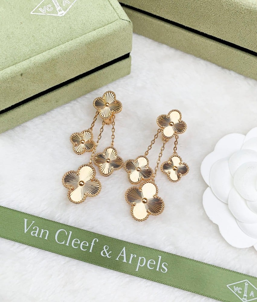 حلق فان كليف كبير