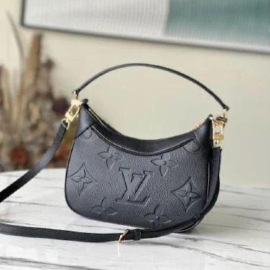 شنطة نسائية لويس فيتون LV