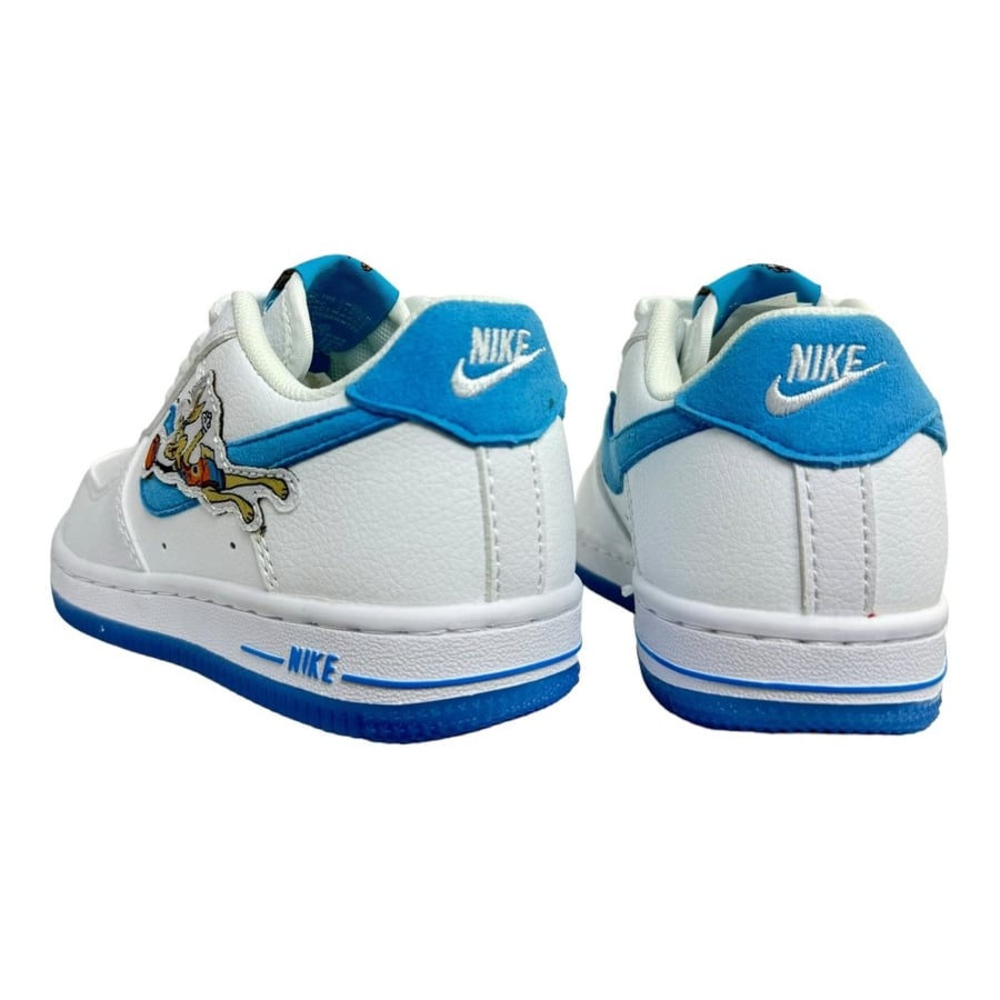 New Balance Play