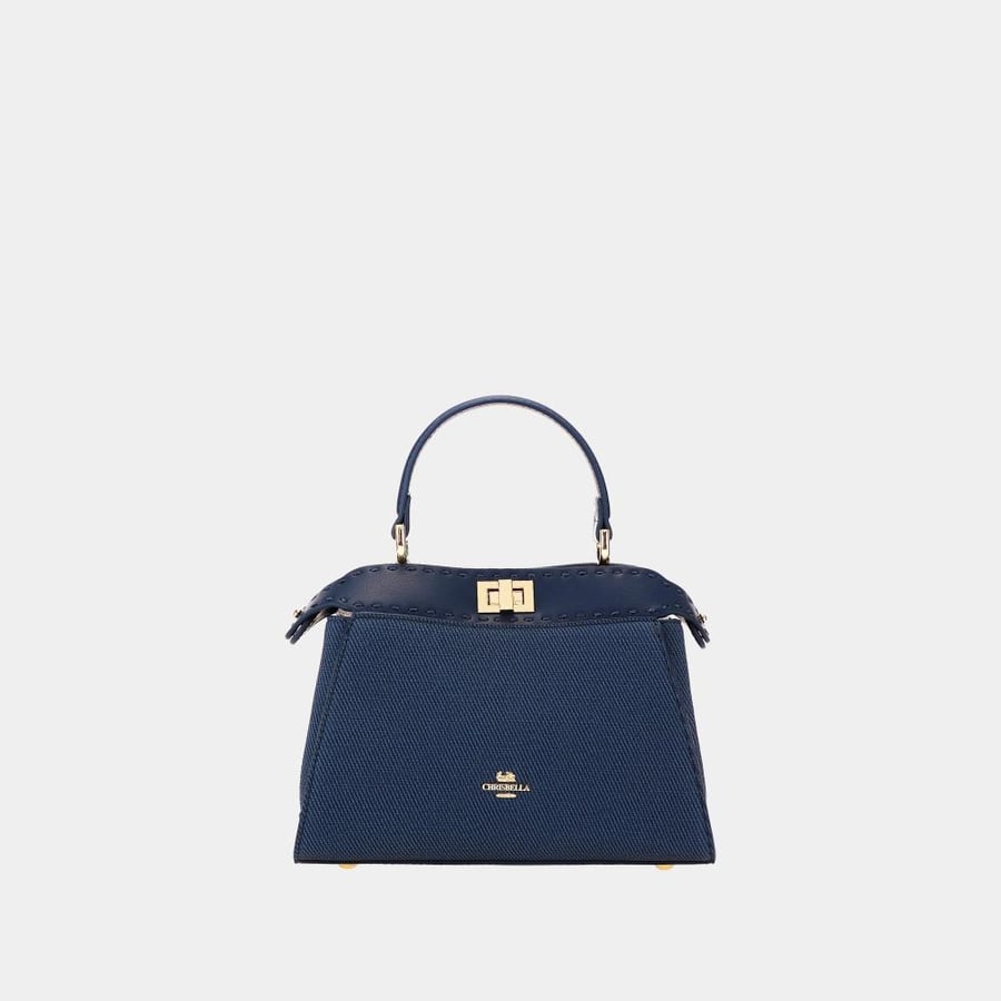 Elegant leather bag