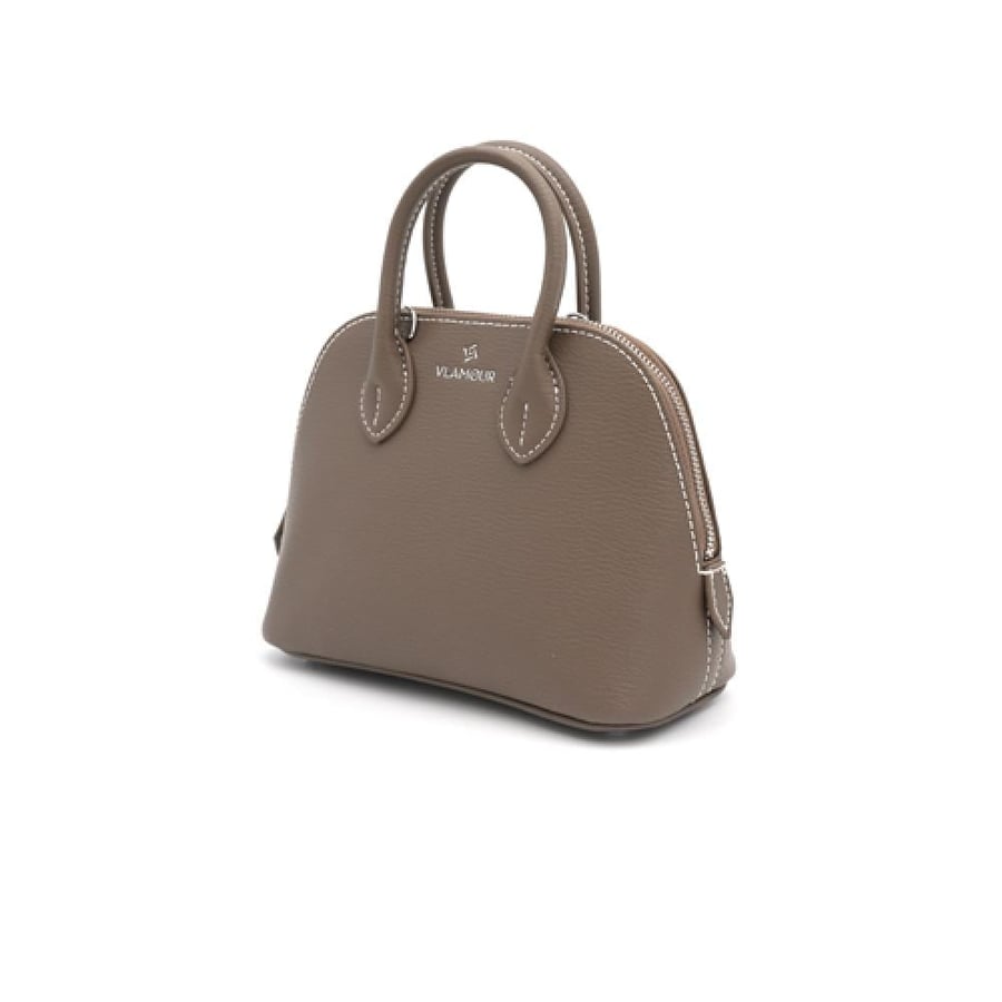 Elegant leather bag