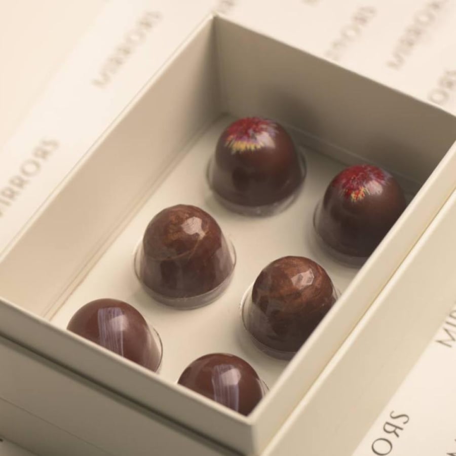 6 pieces _ luxurious brown assortment