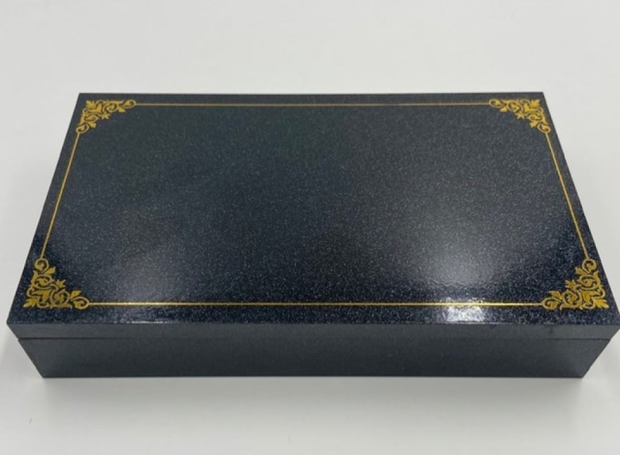 Mabkhara of Oud sticks Moroccan in box