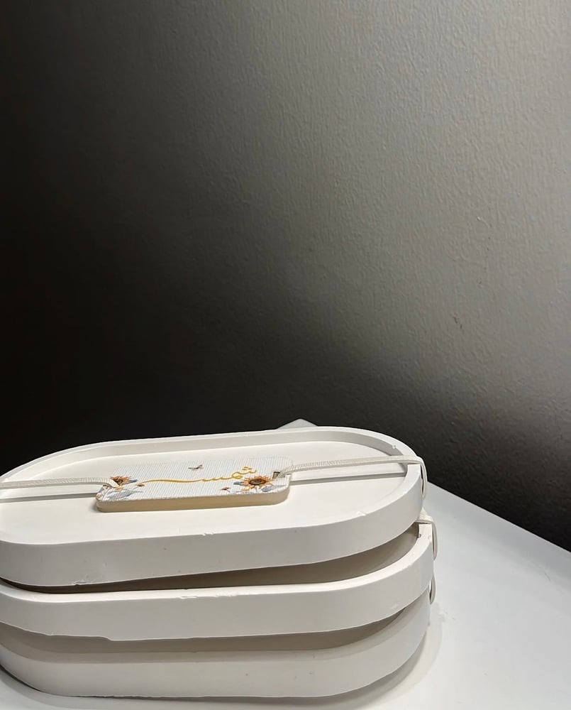 Standard package + box + 24 pieces of saffron box + gypsum plate