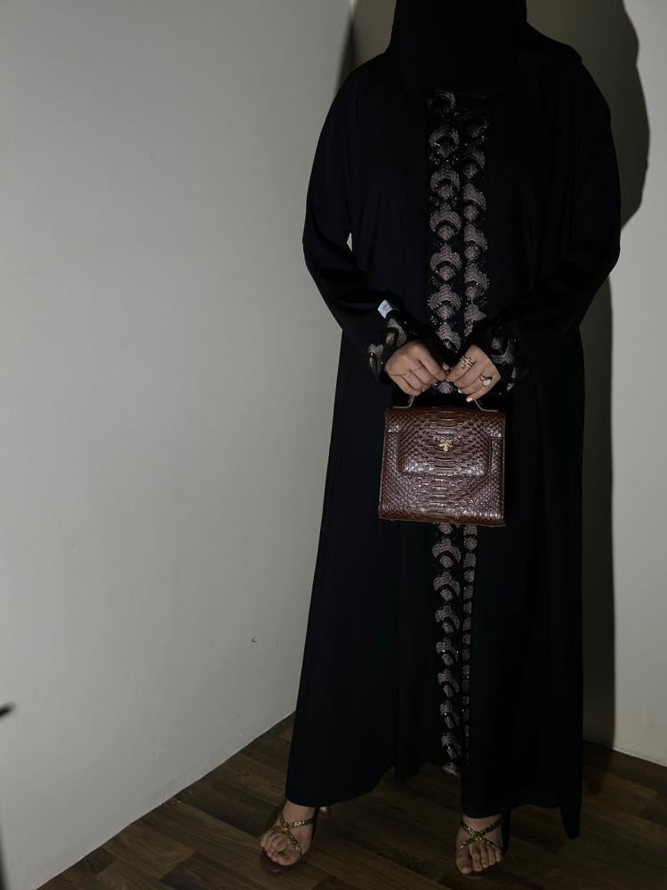 عباية بسمه بني