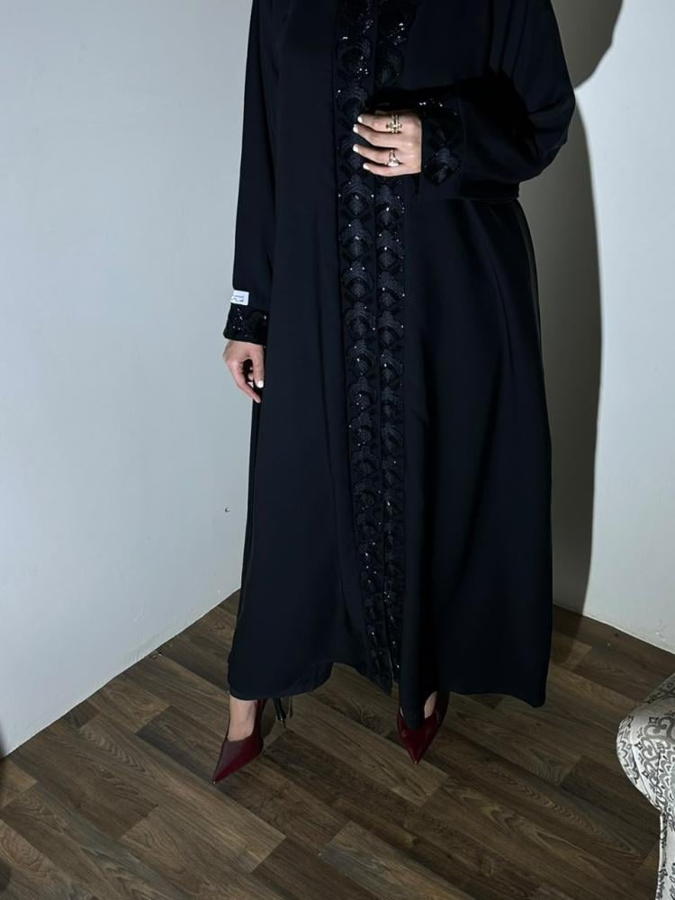 عباية بسمه اسود