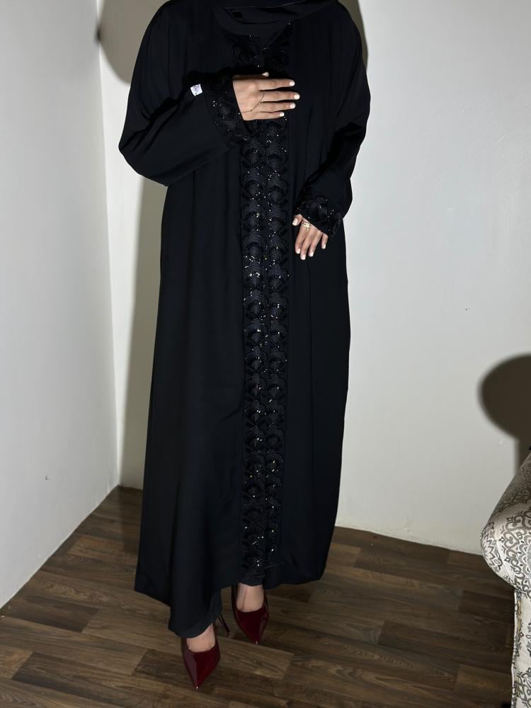عباية بسمه اسود
