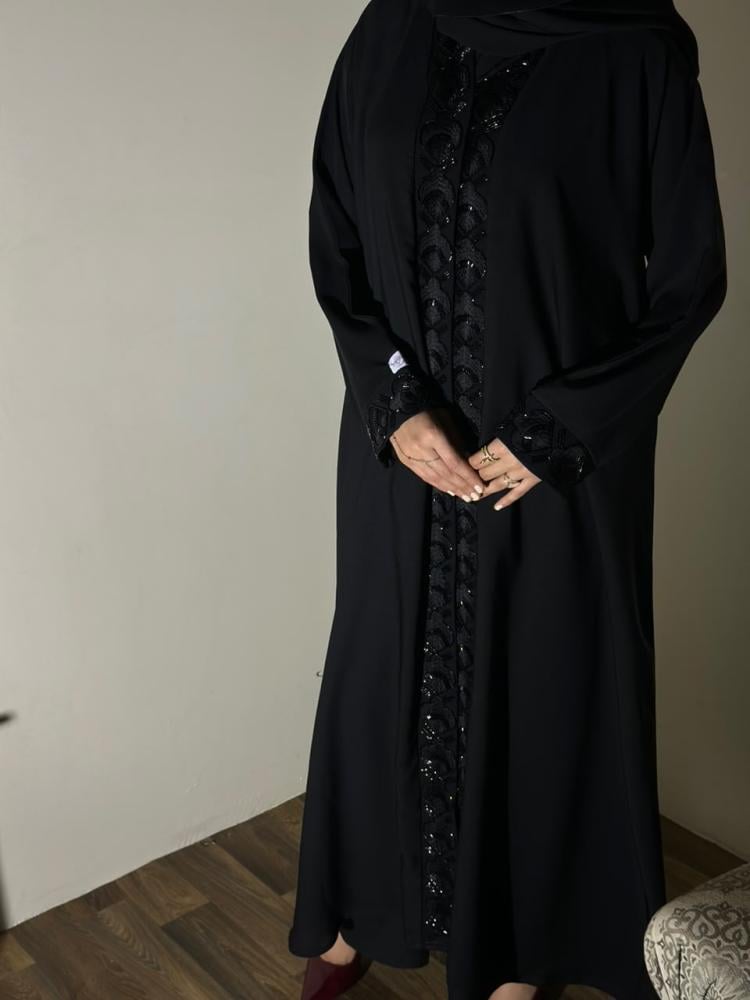 عباية بسمه اسود