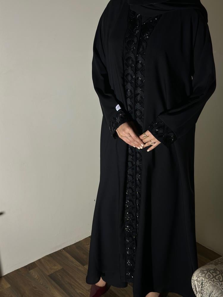 عباية بسمه اسود