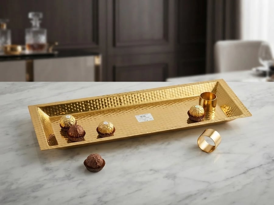 صحن تقديم ذهبي مطرق بتصميم فاخر مقاس 50*16