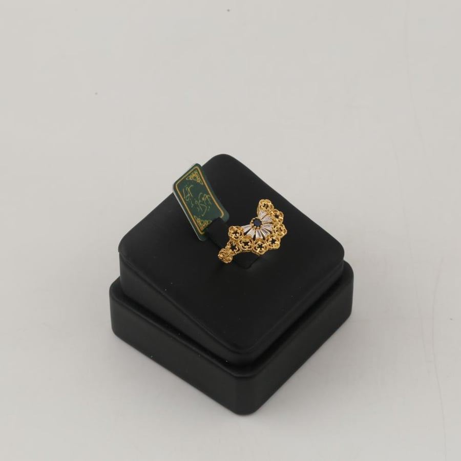 Half a gold set, two layers, distinguished, decorated with a crystal design - 21 karat