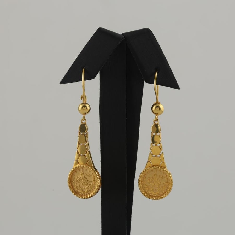 حلق ذهب سداسي دائرة منقوشة - عيار 21