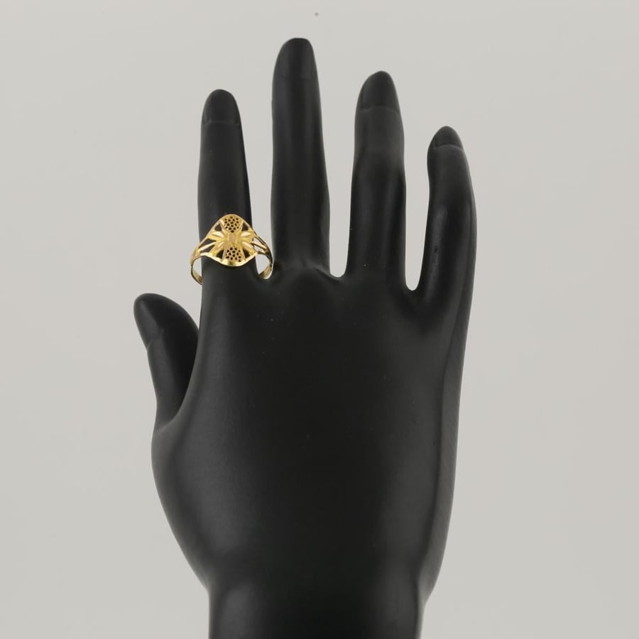 Gold ring with butterfly engraving, decorated - 21 karat