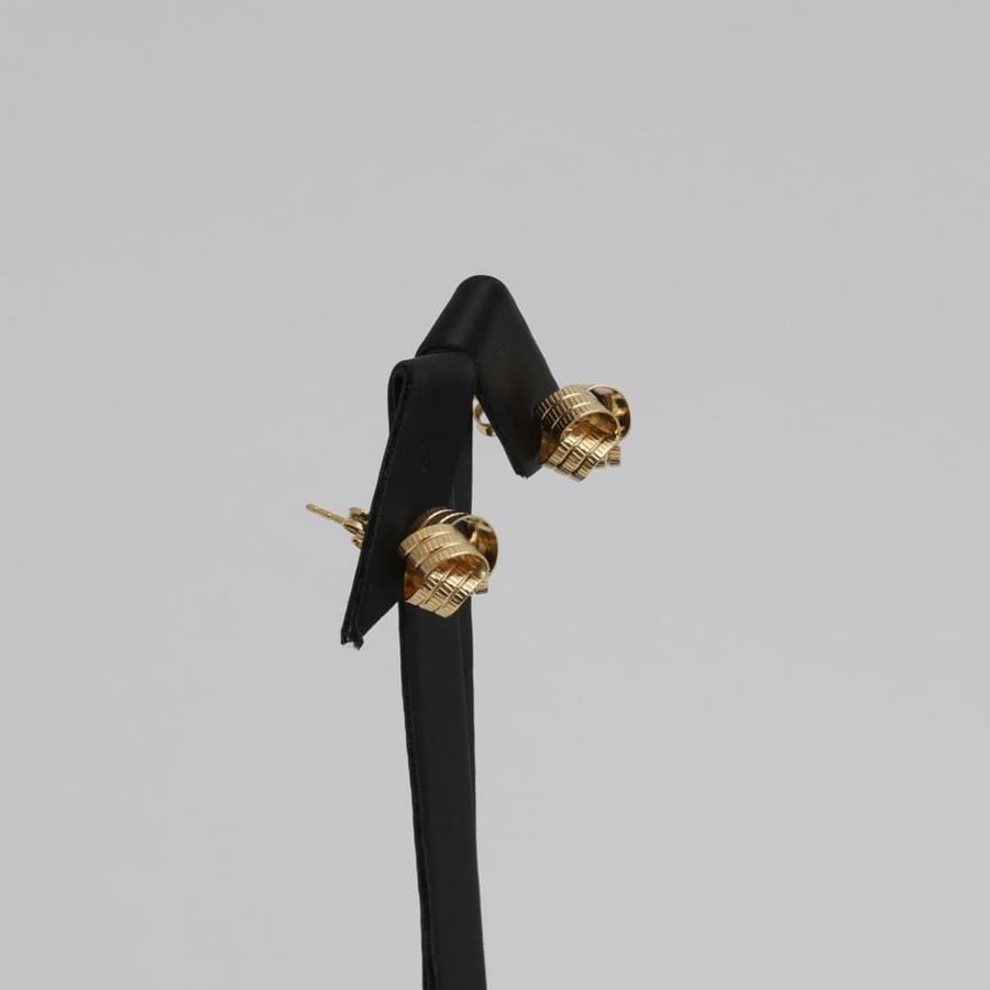Gold ring - 18 karat