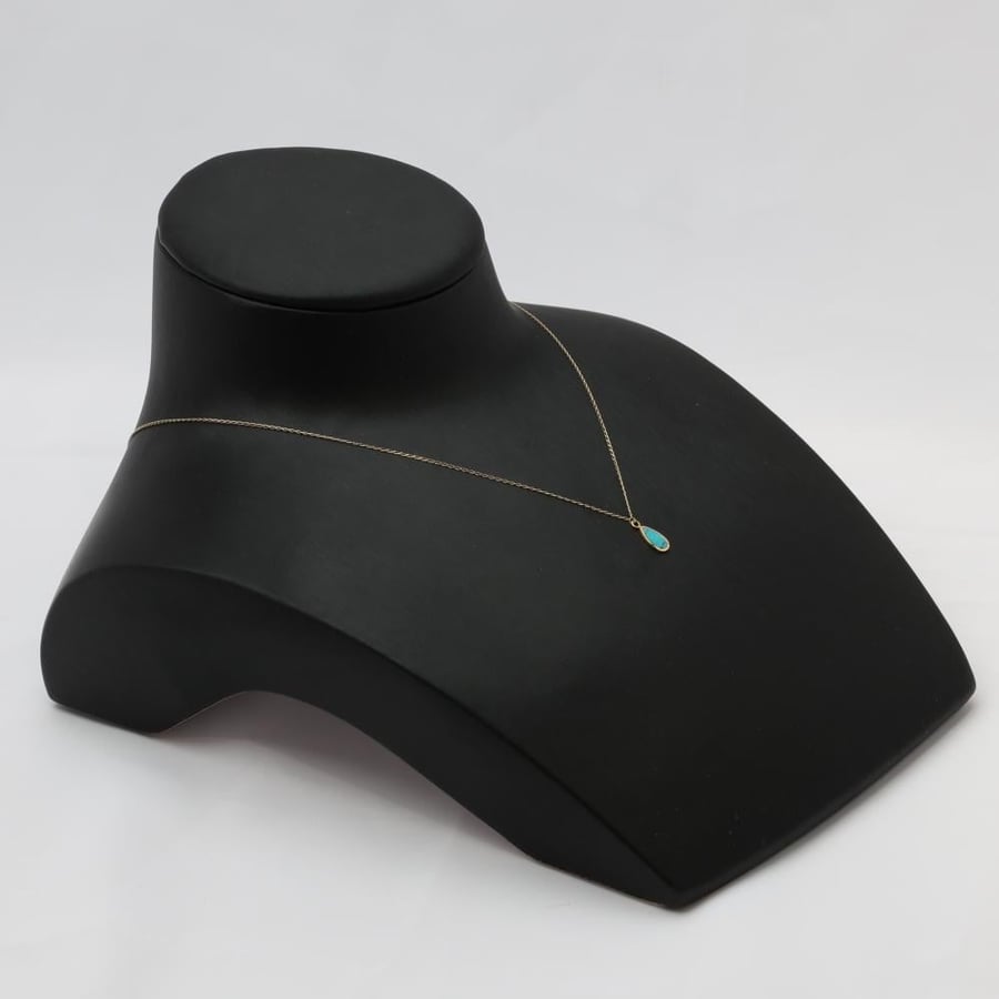 عقد ذهب بتصميم دمعة سماوية - عيار 18