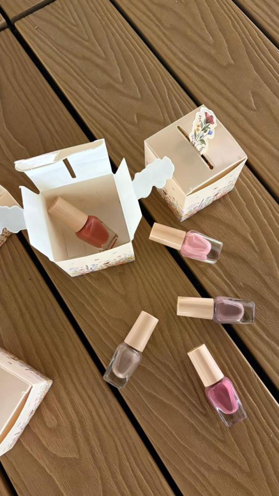 Nail polish for girls in bulk